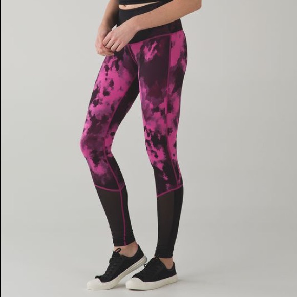 lululemon athletica Pants - LULULEMON sweaty endeavor inkwell leggings
